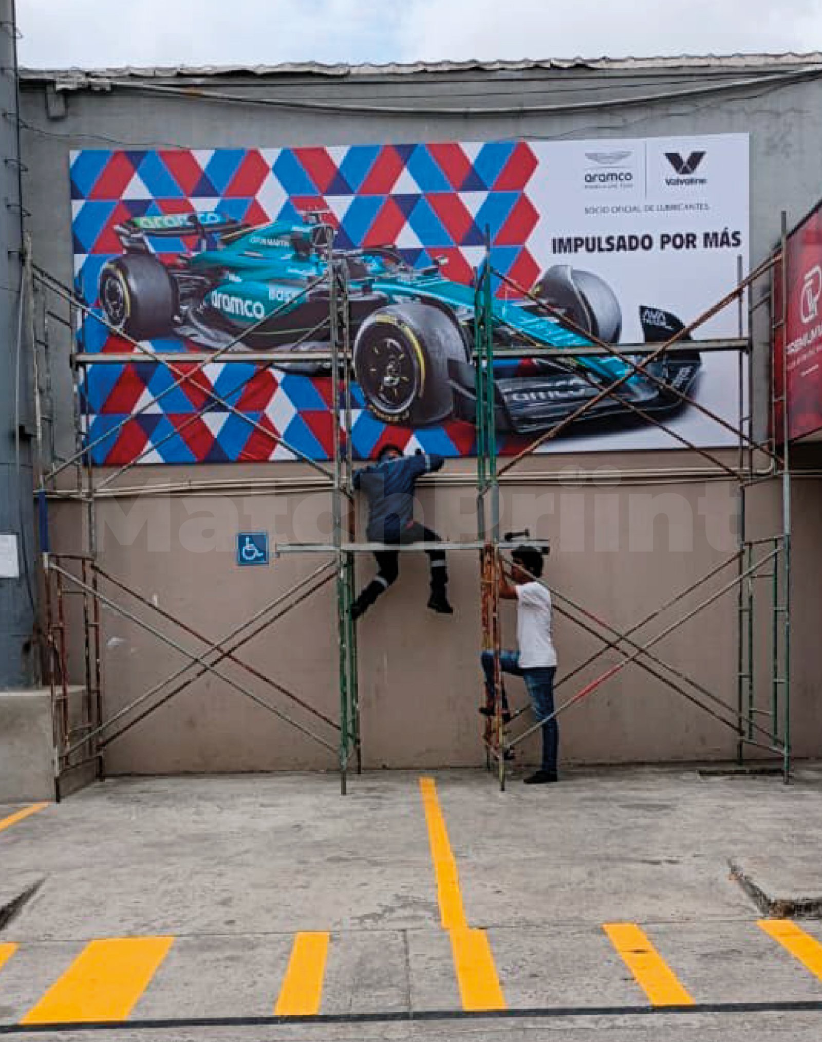 Instalación Valla Publicitaria - Valvoline